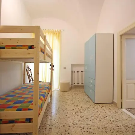 Casetta 201 *